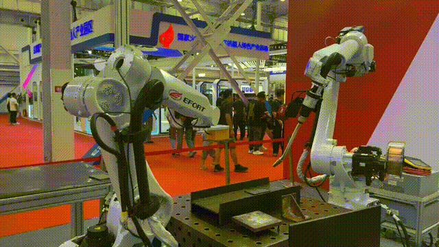 1694154349788890dCbz.gif 焊接机器人.gif
